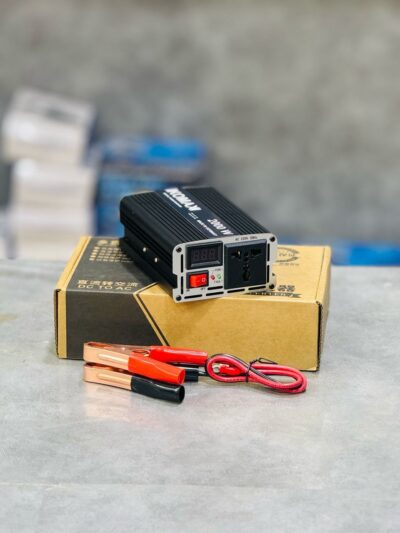 مبدل برق(اینورتر)12ولت به220 شهری 2000وات کوماکس مدل220v