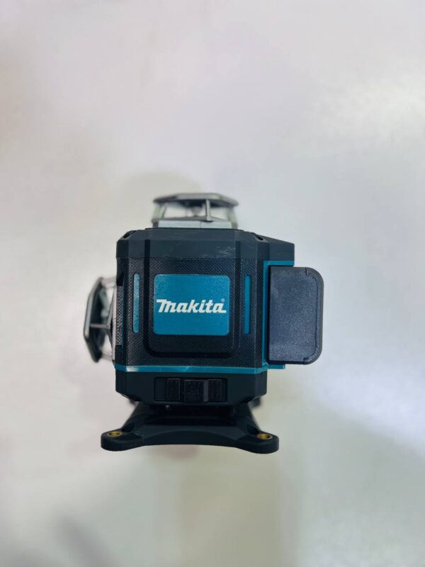 تراز لیزری 4 بعدی طرح ماکیتا با بازوی چرخشی و نمایشگر لمسی – 360°، 16 لاین