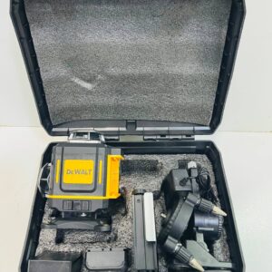 تراز لیزری طرح دیوالت 360 درجه سبز 4 بعدی